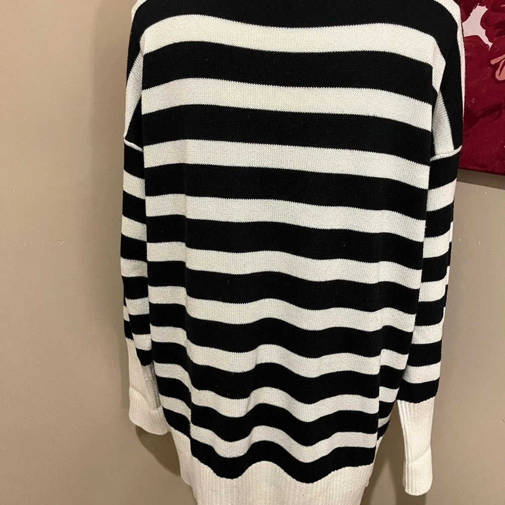 Catherine Malandrino Black and White Crew Neck Sweater